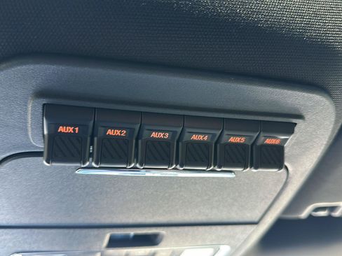 Used 2025 Ford F150 Raptor AWD/4WD image 24