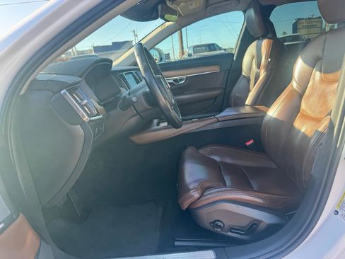 Used 2018 Volvo S90 T6 Inscription w/ Convenience Package image 26