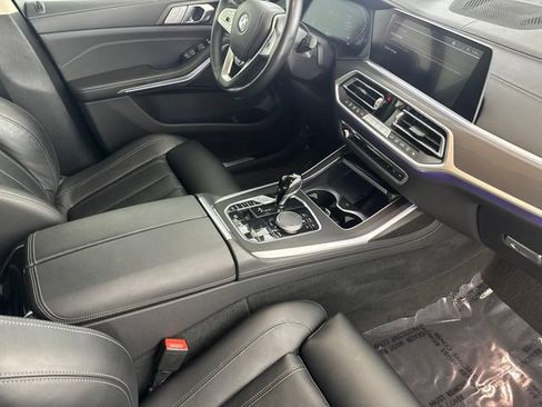 Used 2022 BMW X7 xDrive40i w/ Premium Package AWD/4WD image 21