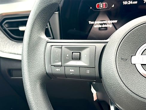 New 2026 Nissan Kicks SV w/ SV Premium Package FWD image 20