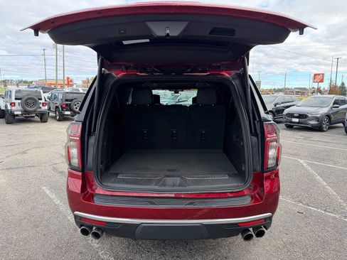 Used 2021 Chevrolet Suburban High Country image 41