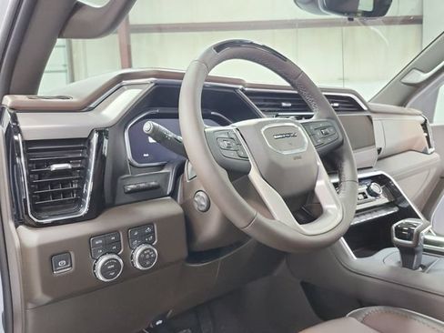 New 2026 GMC Sierra 1500 Denali AWD/4WD image 18