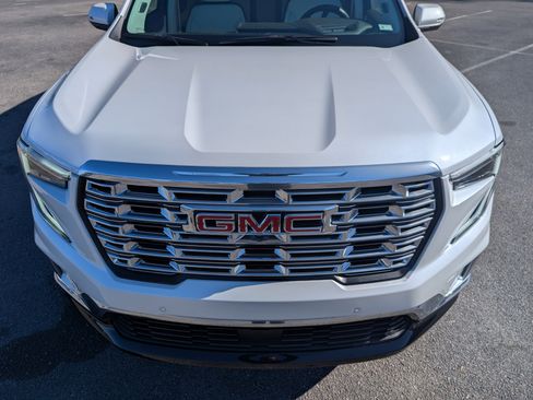 Used 2024 GMC Acadia Denali w/ Super Cruise Package image 12