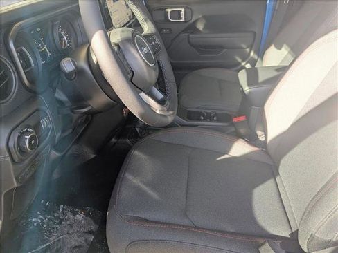 New 2026 Jeep Wrangler Unlimited Rubicon w/ Technology Group image 4