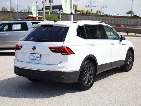 Used 2023 Volkswagen Tiguan SE FWD image 6