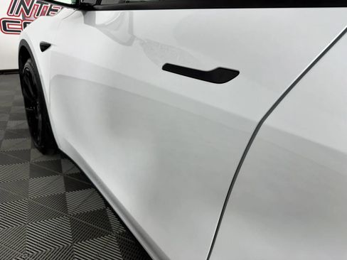 Used 2020 Tesla Model Y Long Range AWD/4WD image 23