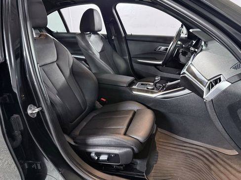 Used 2020 BMW 330i xDrive Sedan w/ Driving Assistance Package image 29