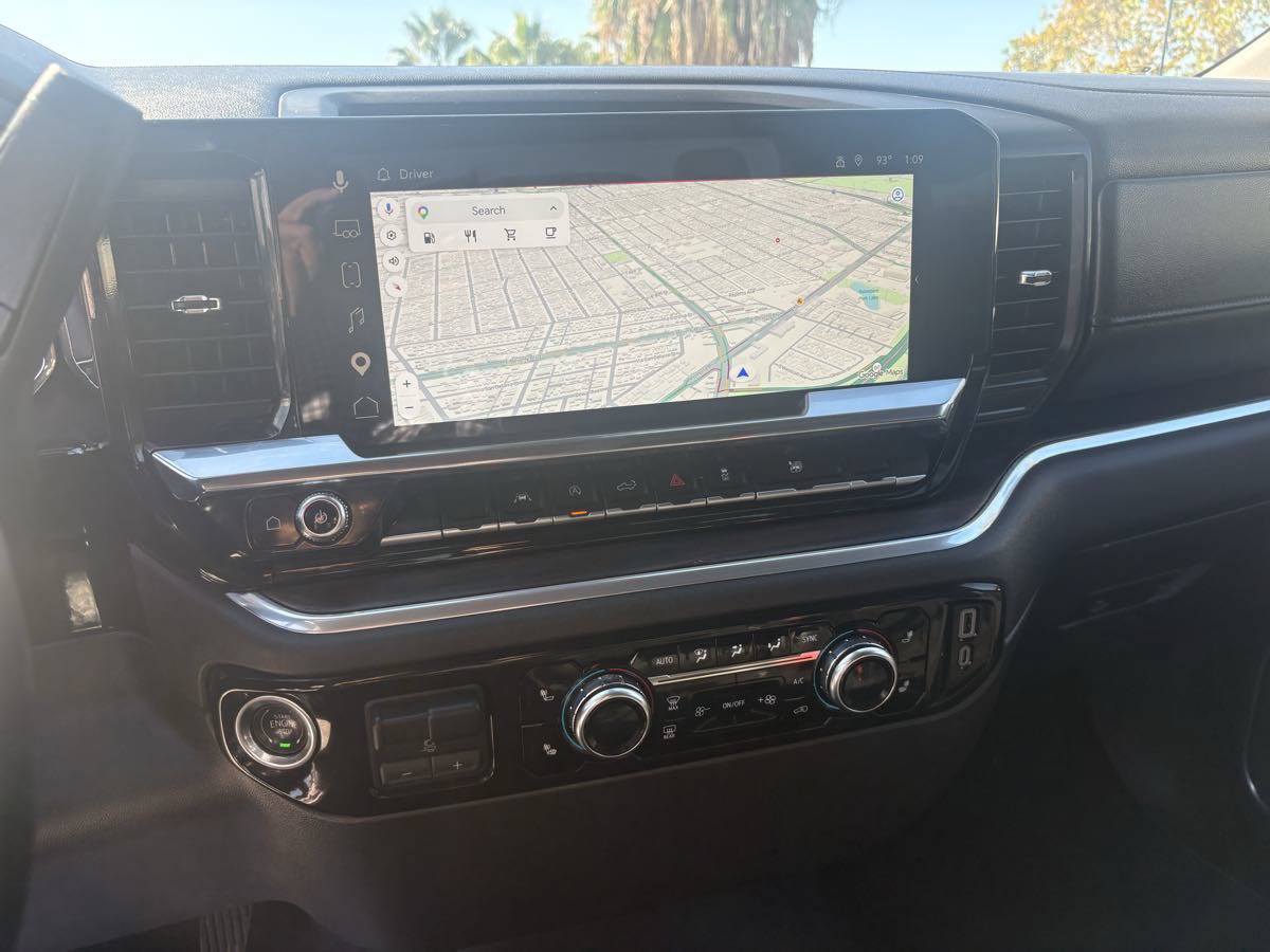 Used 2025 GMC Sierra 1500 SLT AWD/4WD image 25