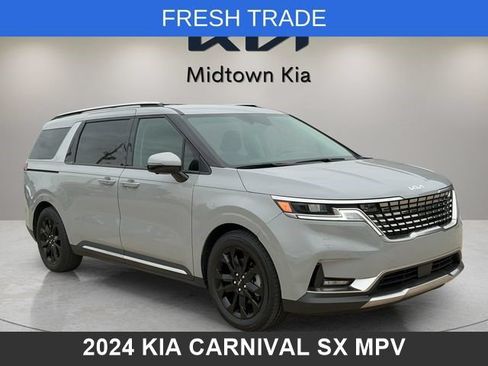 Used 2024 Kia Carnival SX FWD image 1