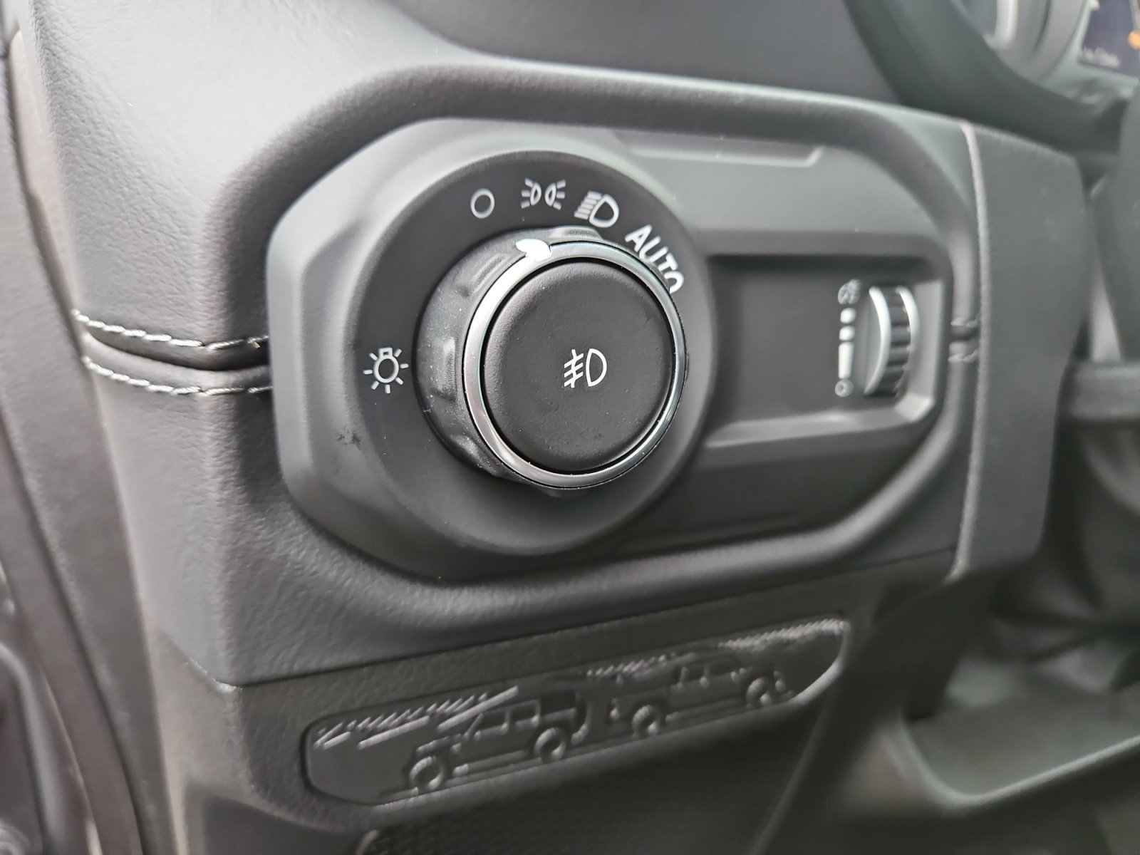 New 2027 Jeep Wrangler Unlimited Sahara AWD/4WD image 23