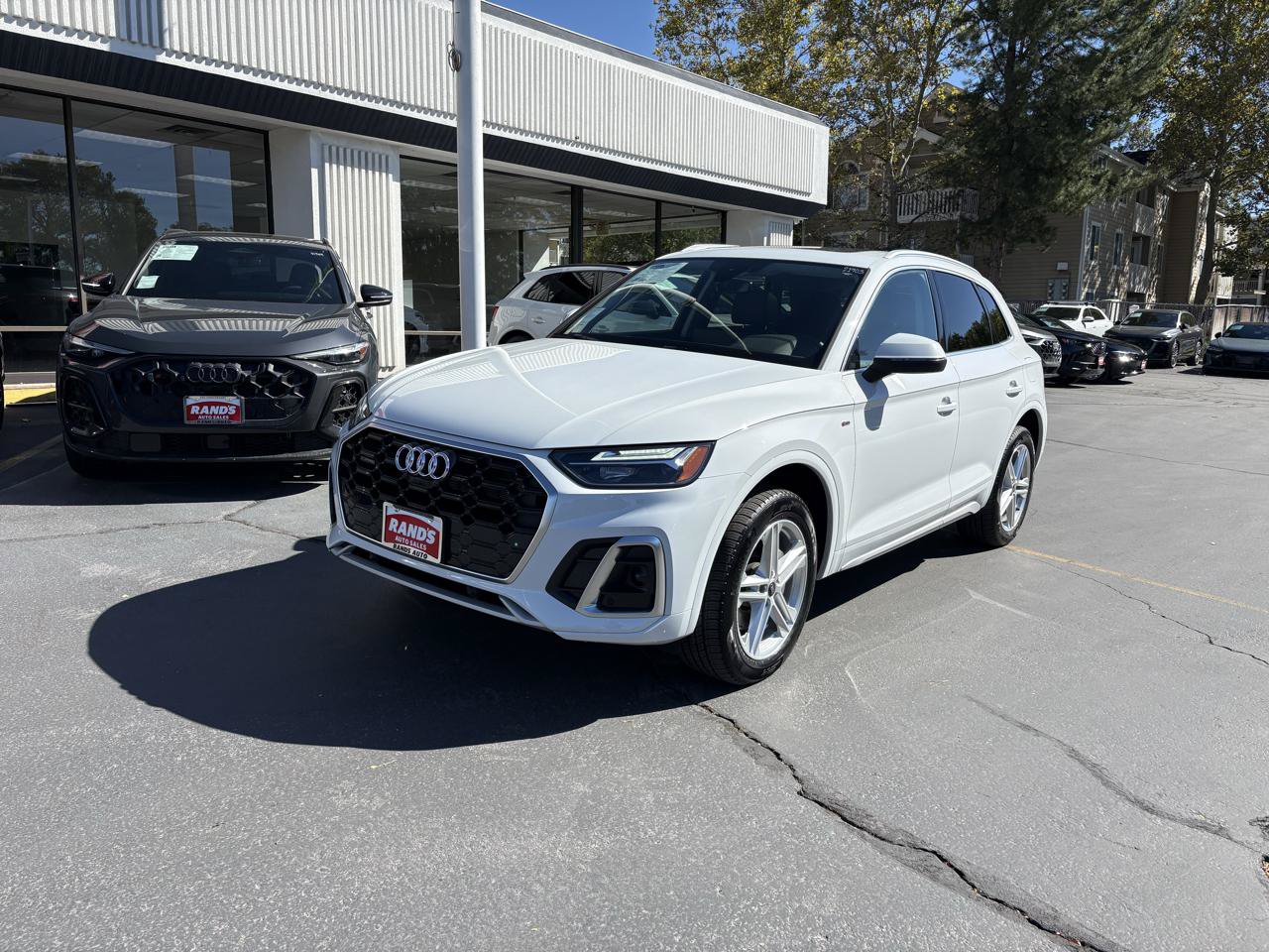 Used 2024 Audi Q5 e Premium Plus w/ Premium Plus Package AWD/4WD image 24