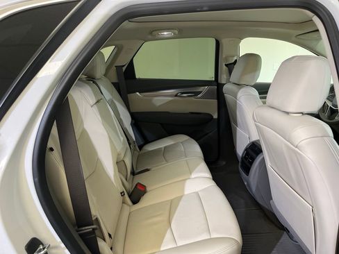 Certified 2023 Cadillac XT5 Premium Luxury AWD/4WD image 10
