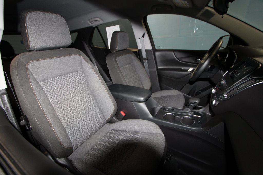 Used 2024 Chevrolet Equinox LT FWD image 20