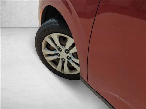 Used 2020 Kia Soul LX FWD image 10