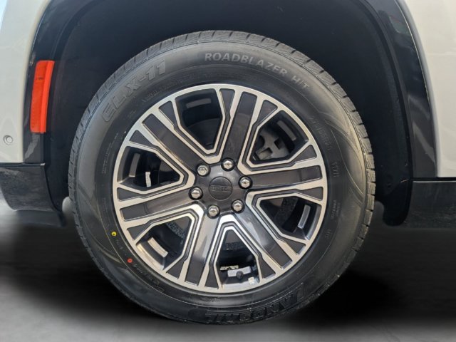 Used 2022 Jeep Wagoneer Series III AWD/4WD image 10