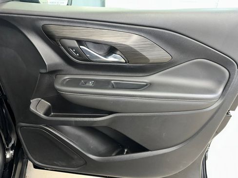 Certified 2022 GMC Terrain SLE w/ Driver Convenience Package image 32