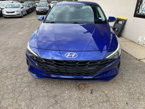 Used 2021 Hyundai Elantra SEL FWD image 5