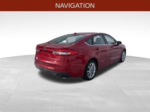 Used 2020 Ford Fusion SE image 7