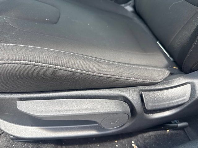Certified 2024 Hyundai Elantra SEL w/ Convenience Package FWD image 13