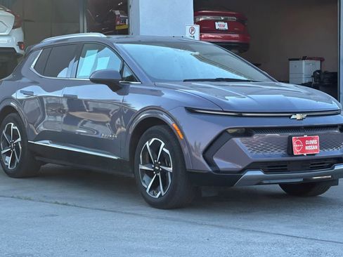 Used 2024 Chevrolet Equinox EV LT image 9