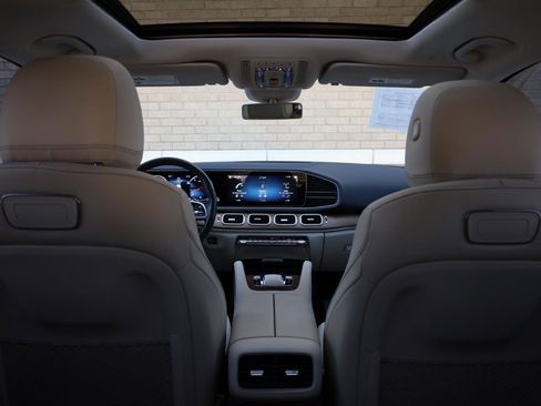 Used 2020 Mercedes-Benz GLE 350 w/ Premium Package image 33
