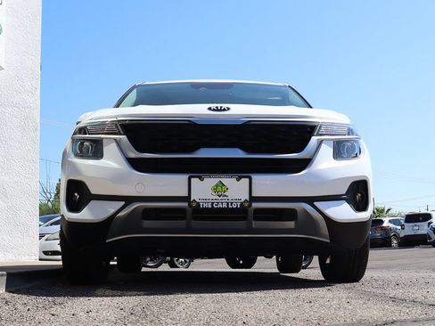 Used 2021 Kia Seltos S FWD image 17