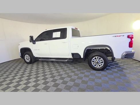 Used 2025 Chevrolet Silverado 2500 LT w/ Convenience Package AWD/4WD image 44