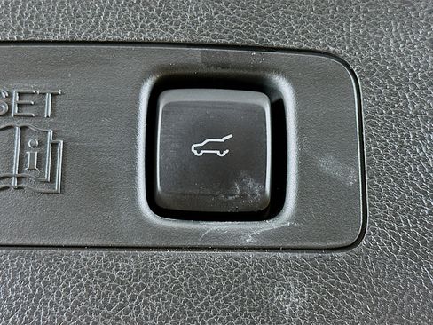 Used 2022 Lincoln Corsair AWD w/ Premium Package image 30