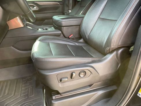 Used 2023 Chevrolet Tahoe High Country w/ Premium Package image 14