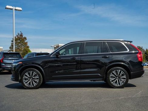 Used 2021 Volvo XC90 T6 Momentum w/ Advanced Package AWD/4WD image 4