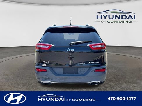 Used 2017 Jeep Cherokee Limited w/ Luxury Group AWD/4WD image 7