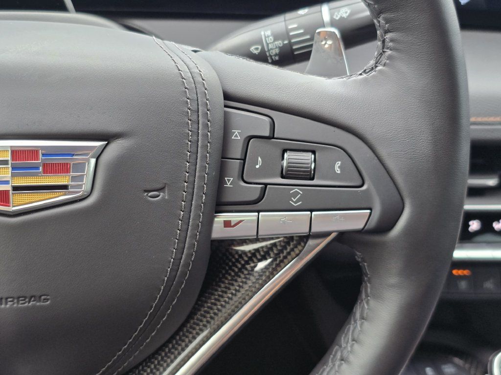 Used 2025 Cadillac CT5 V w/ Technology Package RWD image 34