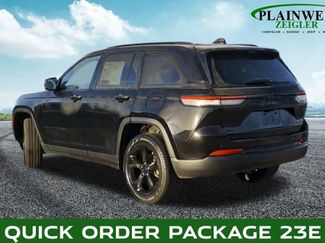 Used 2023 Jeep Grand Cherokee Limited w/ Luxury Tech Group II video 2