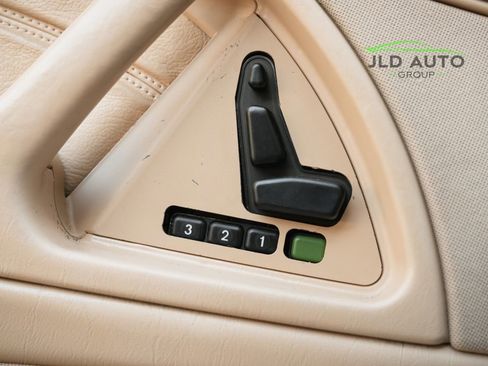 Used 1999 Mercedes-Benz SL 500 image 31