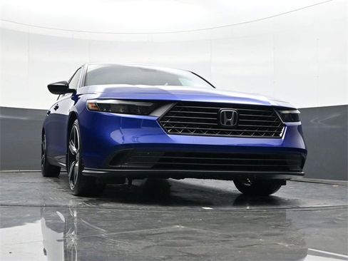 Used 2023 Honda Accord Sport image 29