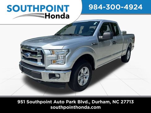 Used 2017 Ford F150 XLT AWD/4WD image 3