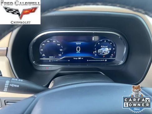 Used 2024 Chevrolet Tahoe Premier AWD/4WD image 18