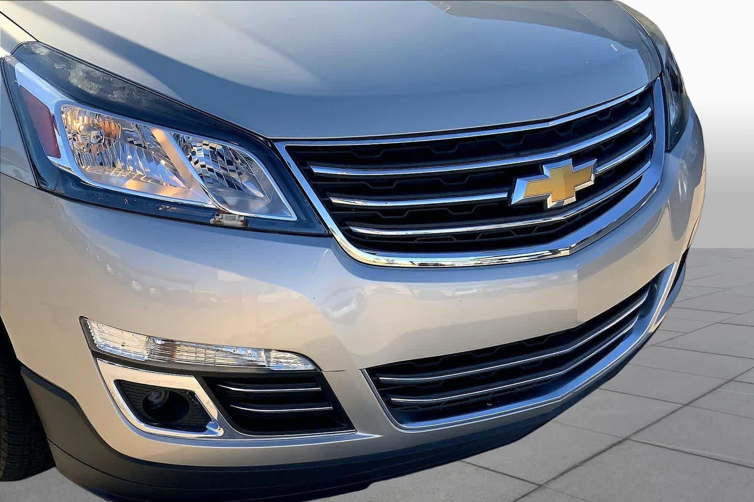 Used 2016 Chevrolet Traverse LTZ FWD image 28