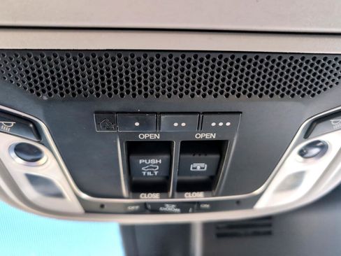 Used 2016 Honda Pilot Elite image 27