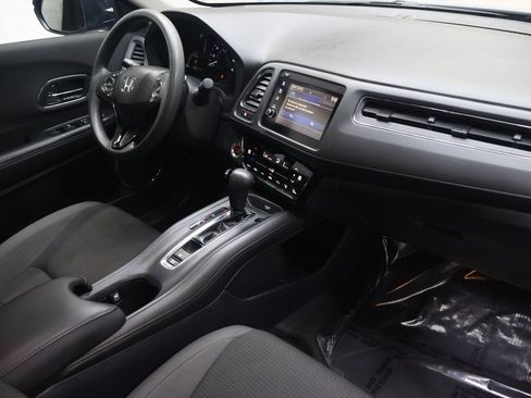 Used 2021 Honda HR-V EX image 11