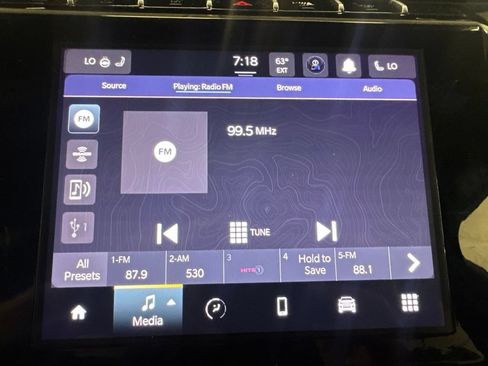 Used 2024 Jeep Grand Cherokee Altitude RWD image 11