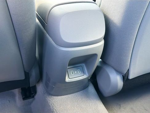 Certified 2026 Hyundai Elantra SE FWD image 25
