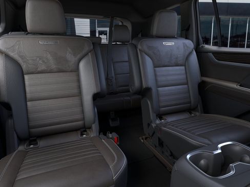 New 2026 GMC Acadia Denali Ultimate FWD image 18