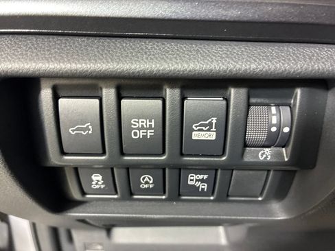 Certified 2025 Subaru Forester Wilderness w/ Convenience Package AWD/4WD image 25
