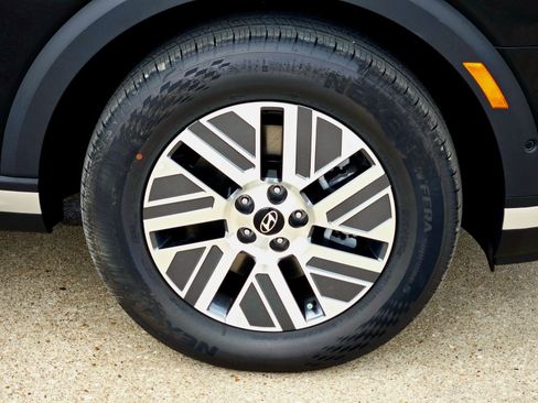 New 2026 Hyundai Palisade SEL Premium FWD image 7