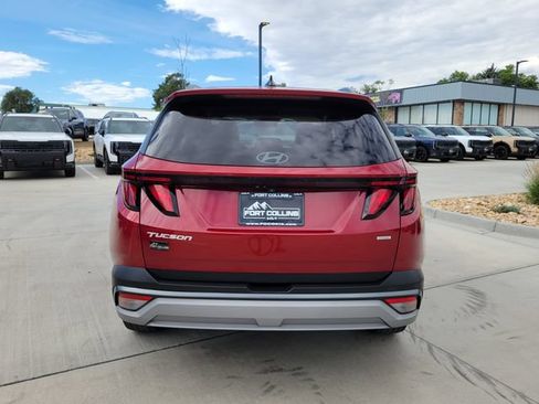 Used 2025 Hyundai Tucson SEL AWD/4WD image 4