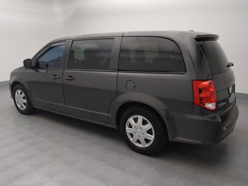 Used 2020 Dodge Grand Caravan SE w/ UConnect Hands-Free Group image 3