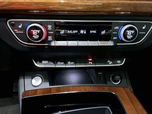 Used 2023 Audi Q5 2.0T Premium w/ Convenience Package image 33