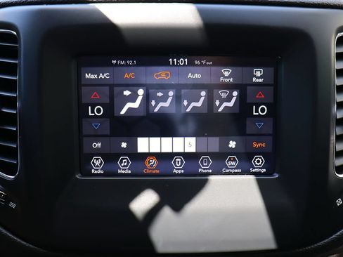 Used 2020 Jeep Compass Latitude FWD image 46