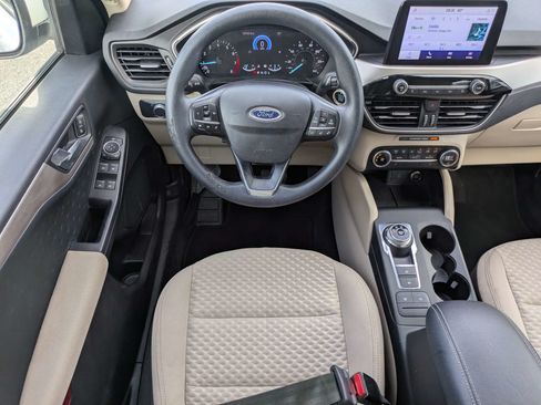 Used 2020 Ford Escape SE FWD image 19